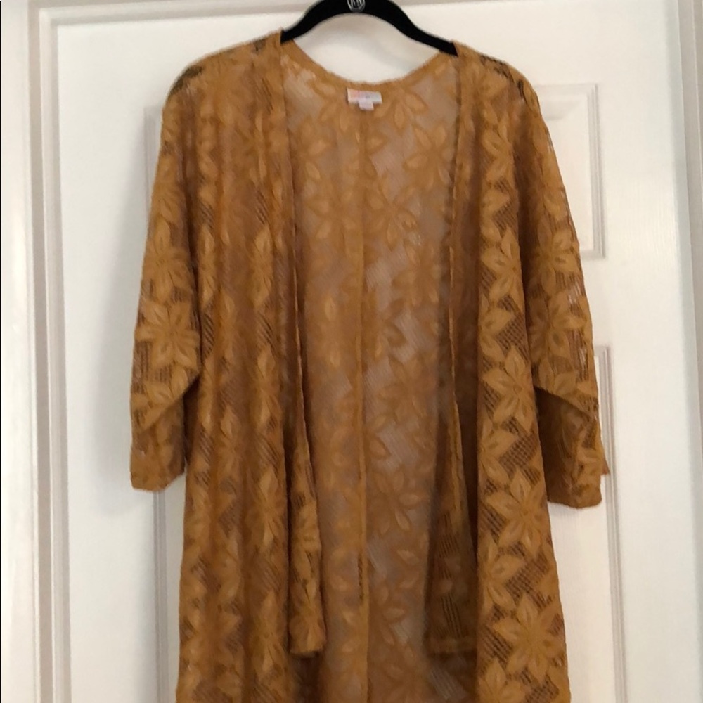 Medium LuLaRoe Lindsay